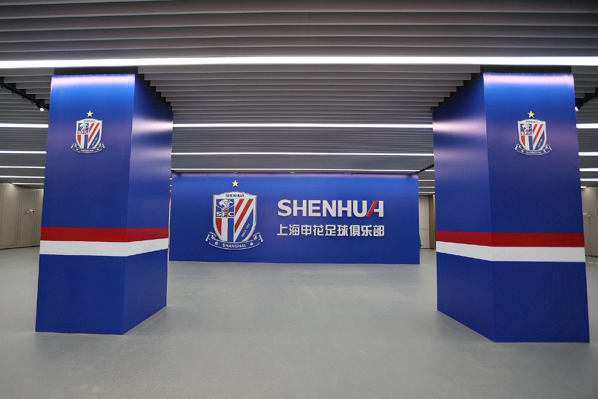 下半场，本泽马多次打门威胁球门，马丁波克耶扳回一球。